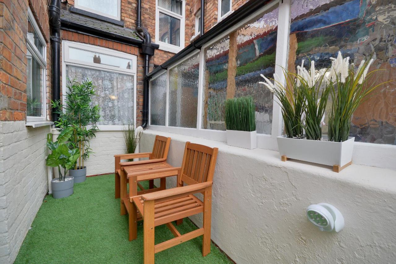 Spacious Modern Ground Floor Apartment, For Up To 6 Guests Scarborough Exterior photo