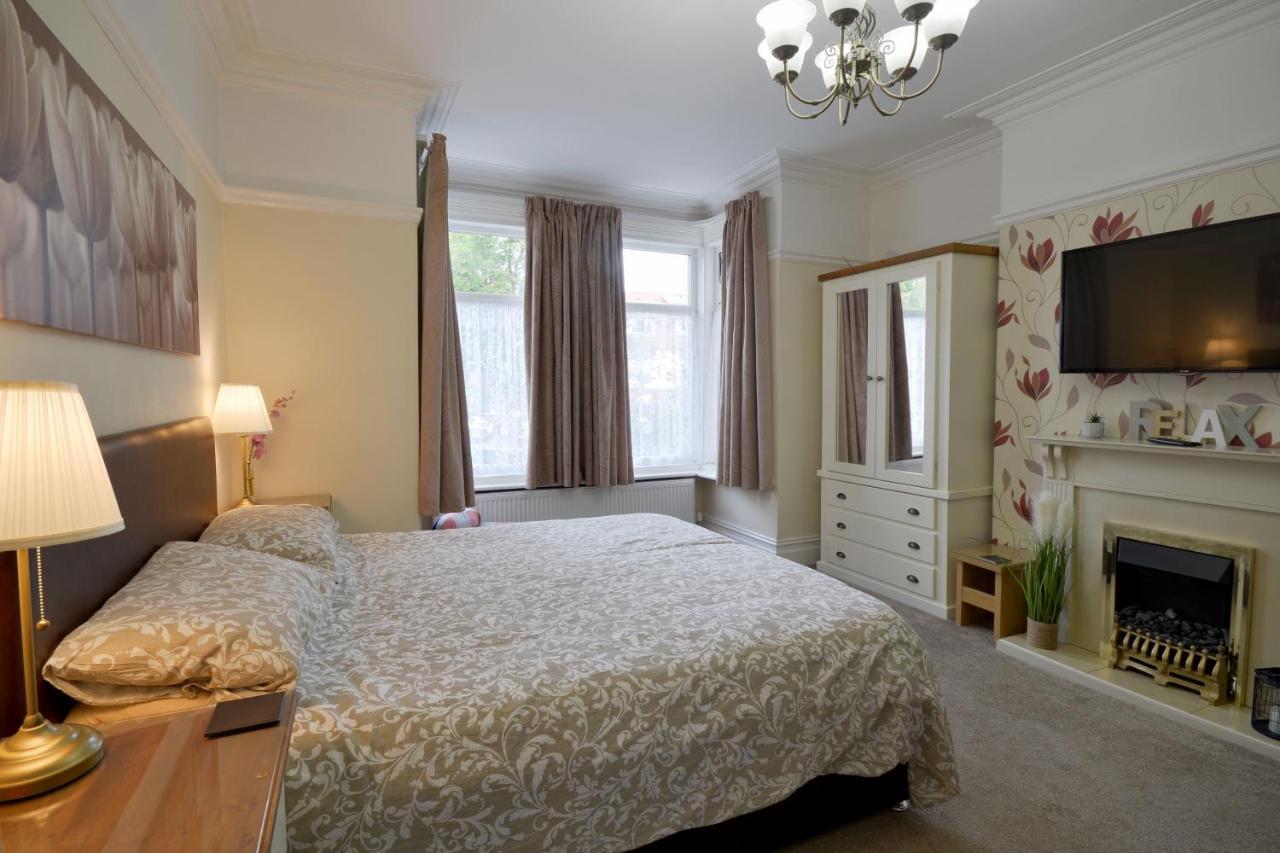 Spacious Modern Ground Floor Apartment, For Up To 6 Guests Scarborough Exterior photo