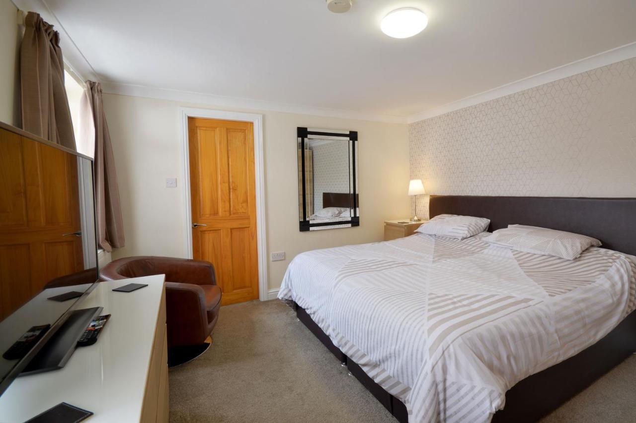 Spacious Modern Ground Floor Apartment, For Up To 6 Guests Scarborough Exterior photo